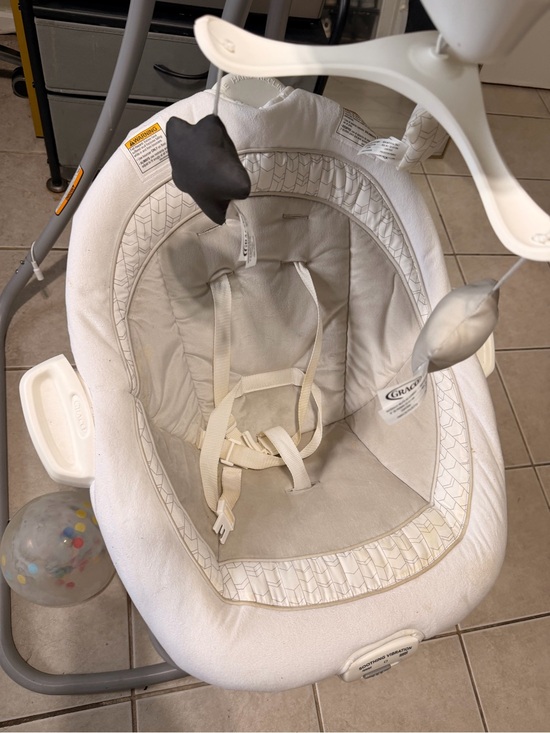 Graco Other - Graco Cream Baby Swing Seat - Soft Neutral Infant Swing